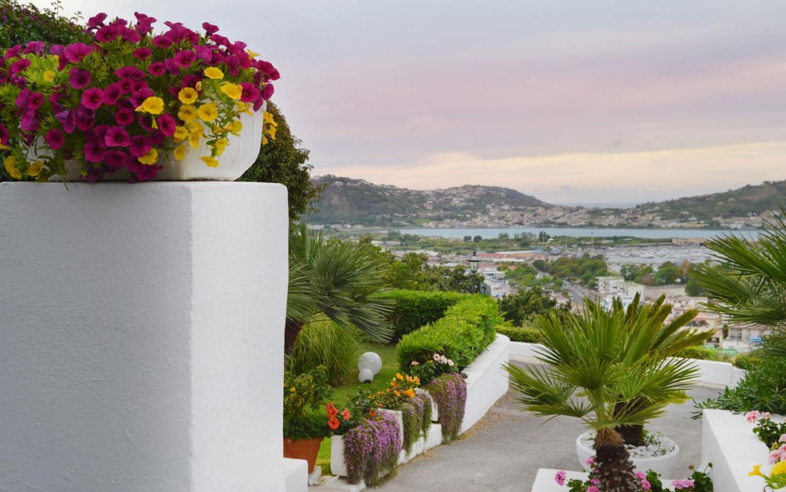 Hotel Cala Moresca Bacoli Esterno foto